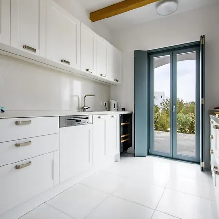 Fratelli E Sorelle Beach House Villa *